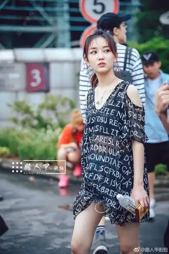 透视装除了一点小性感还能有些小清新