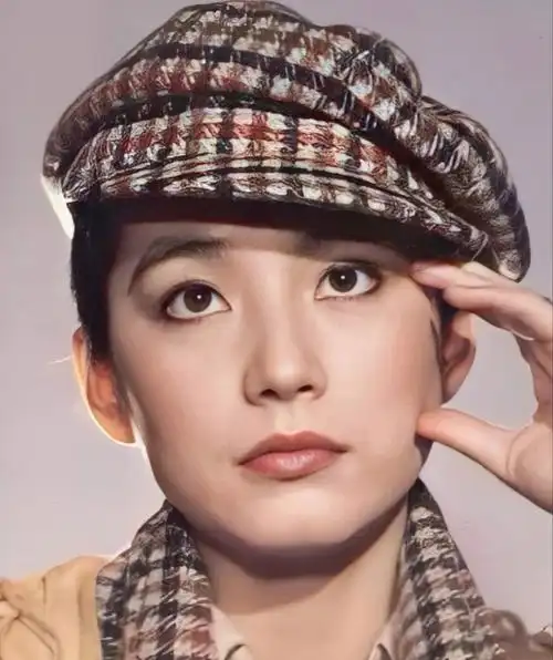 一代女神林青霞年轻时有多美,把妩媚与英气结合最完美的女人