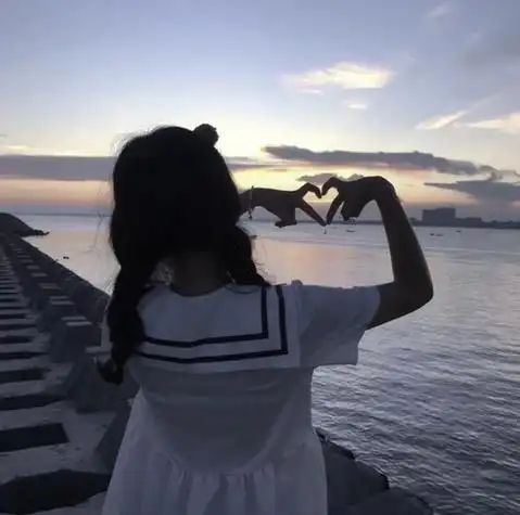 看海头像女比心 女生头像图片大全 -【爱个性】