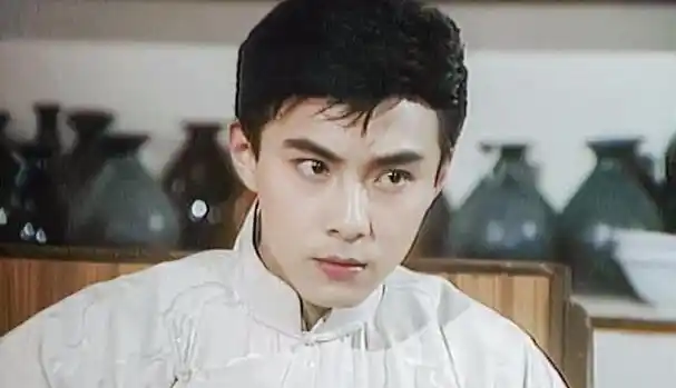 演员张卫健和妻子相爱27年至今无子宠妻如此的他现在怎样了