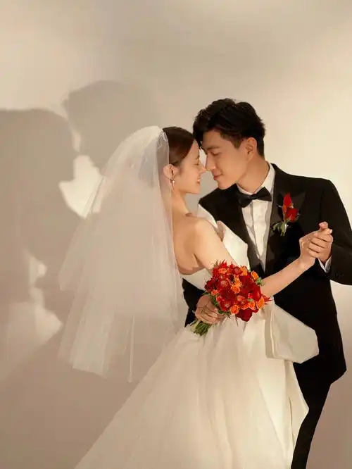 婚纱照必拍风格极简光影才是yyds