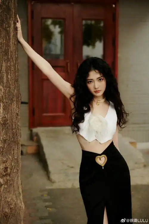 徐璐为粉丝改造薄雾少女风##徐璐是懂少女感穿搭的