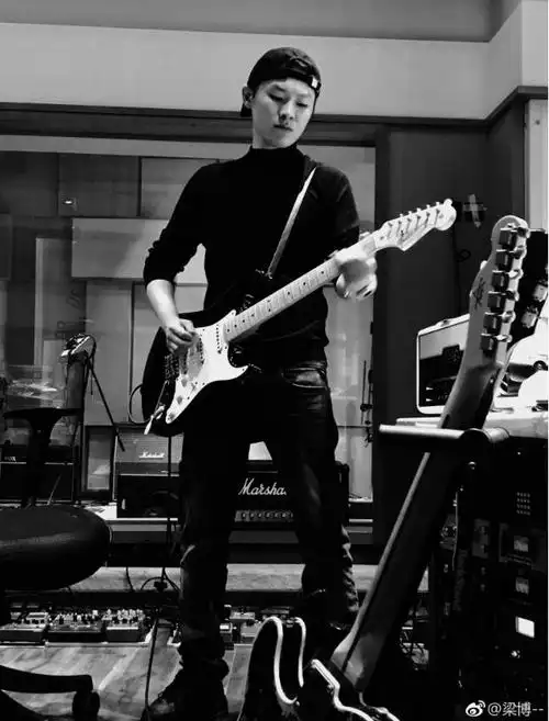 梁博现在的女友是侯祖辛吗(梁博女朋友姜薪结婚了吗)