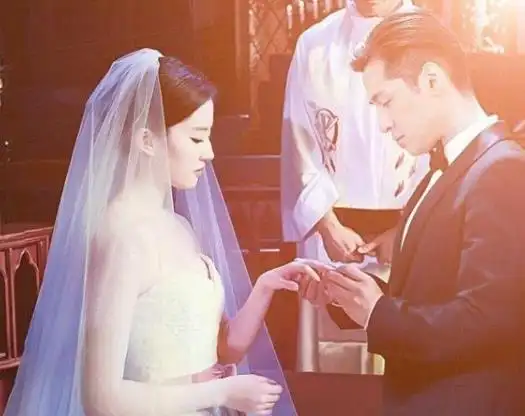 胡歌刘亦菲被曝已领结婚证胡歌刘亦菲结婚证照片曝光