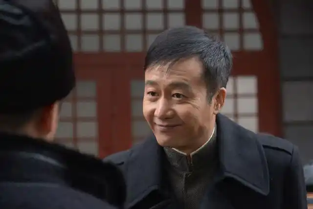 父母爱情中他名字排在演员表最后一位伪装者却一炮而红