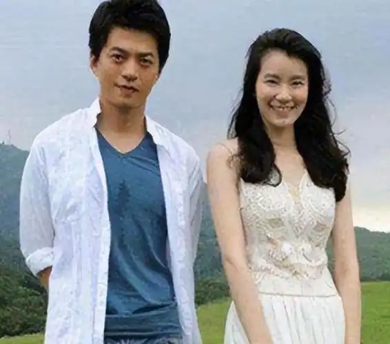 歌手李健32岁父亲离世妻子在最艰难时嫁给他成名后绝不抛弃