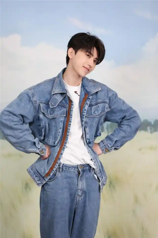 奔跑吧第九季最后一期蔡徐坤身份(奔跑吧9今晚首播)(2)