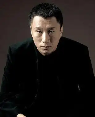 孙红雷否认片酬35万一集 称演作家是一场冒险