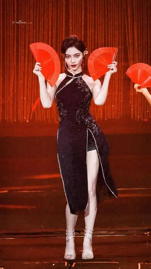 许佳琪 x 旗袍 15|许佳琪|旗袍|呼吸困难_新浪新闻