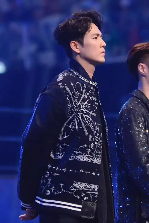 钟汉良电视剧亦舞之城##钟汉良o巡回演唱会##钟汉良冯睿