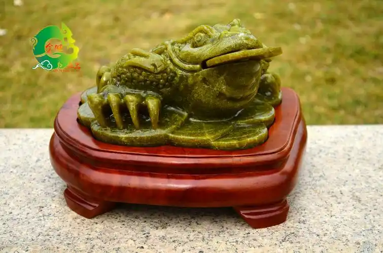 招财镇宅南玉回头金蟾招财金蟾摆件大号招财金蟾摆件