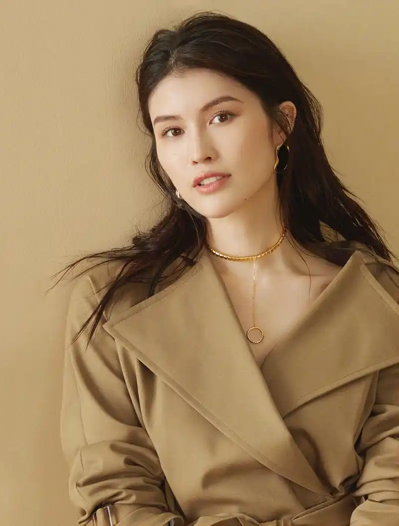 何穗最新时装写真,何仙姑真的是怎么穿都好看