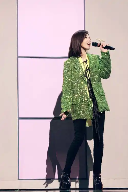 苏慧伦首次挑战rap 往唱跳歌手之路迈进?_任贤齐_节目_白安