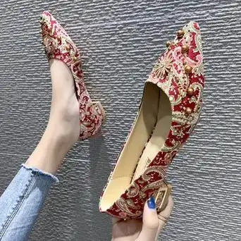 金步康秀禾鞋婚鞋女新款中式新娘鞋孕妇平底敬酒鞋绣花红色结婚鞋