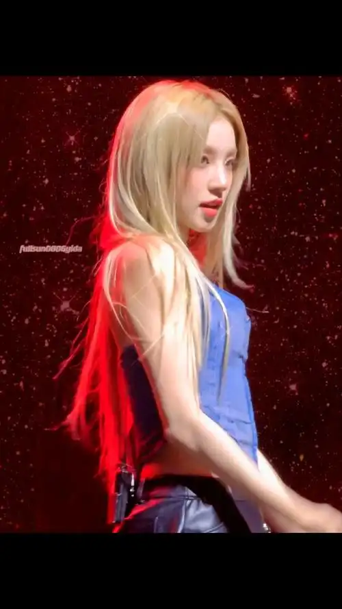 在舞台上光都偏爱的宋闪闪#宋雨琦 #神级现场 #绝美 #女团 - 抖音