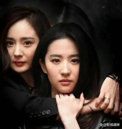 刘亦菲膀大腰圆早已不是神仙姐姐?看看她和杨幂的合影你就明白了