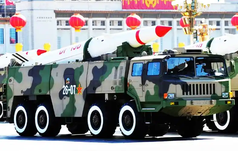 中国东风15c钻地导弹曝光 可瞬间粉碎地下掩体_高清图集_新浪网