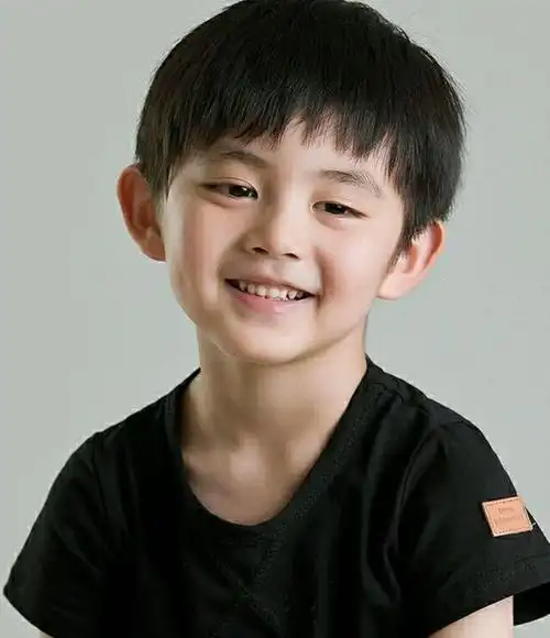 4到5岁男儿童简单一点的发型有哪些?