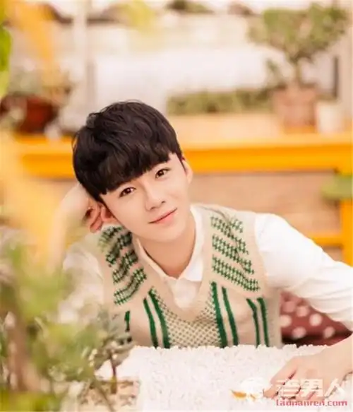 《我们的少年时代》郁风扮演者蔡乙嘉资料背景父母是谁遭扒 / 比乐族