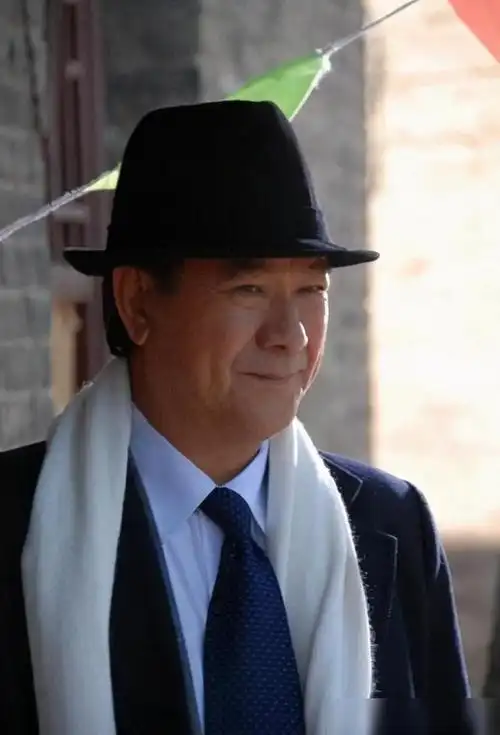 痛斥周星驰忘恩负义与周润发并称双雄的李修贤今现状令人唏嘘