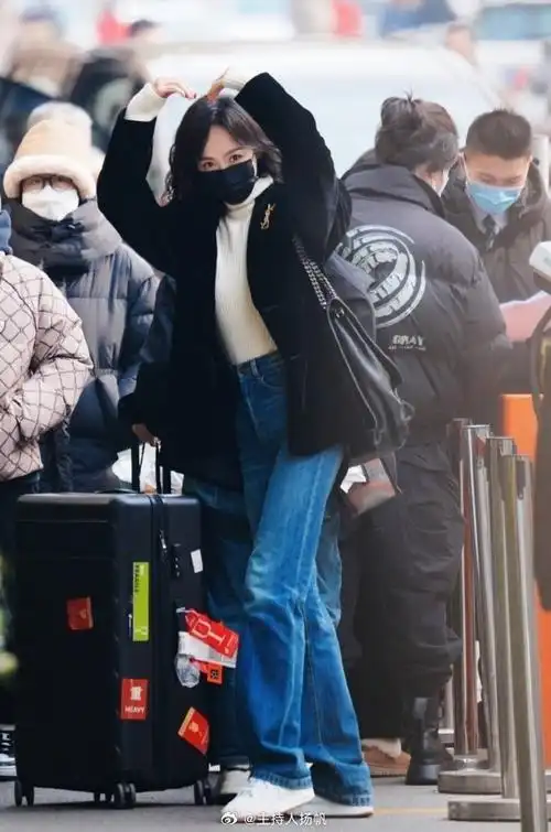 再就业男团春晚最后一次联排##檀健次龙年春晚最后一次联排##春晚