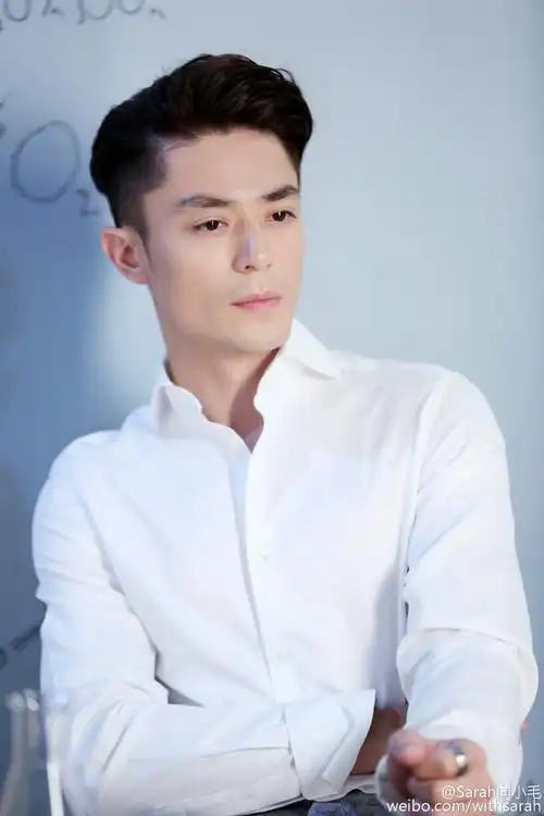 霍建华.帅爆了!