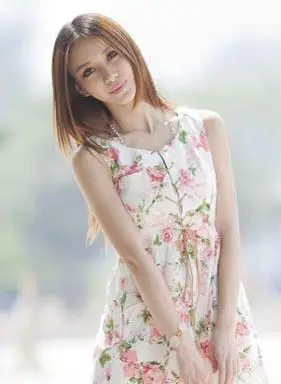 长脸女孩_长脸女生笑_大长脸女孩