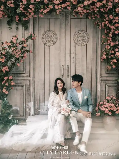 婚纱照必拍的韩式内景简约风休闲婚纱照