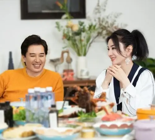 怦然再心动黄奕变身娘家人调侃陈越见崔伟好友被大型助攻