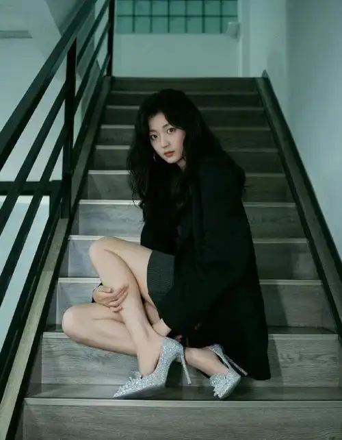 孙千的大长腿高跟腿太美了