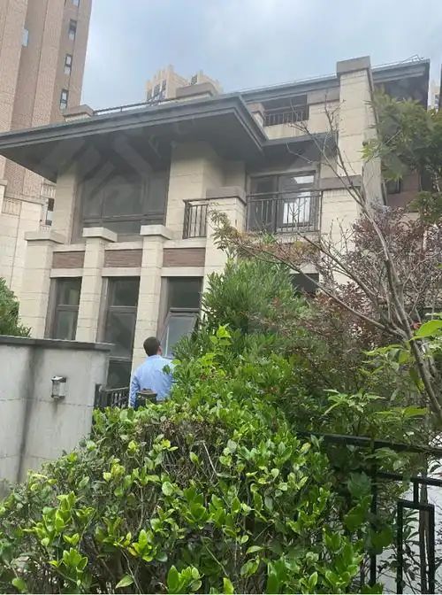 太仓绿地香颂独栋别墅超低价出售