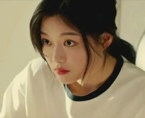 便利店新星金裕贞女生头像