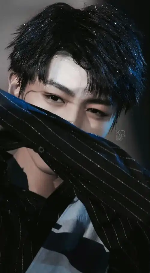 大帅哥@tfboys-王俊凯360度无死角,怎么拍都好看分享9张前线拍的神图