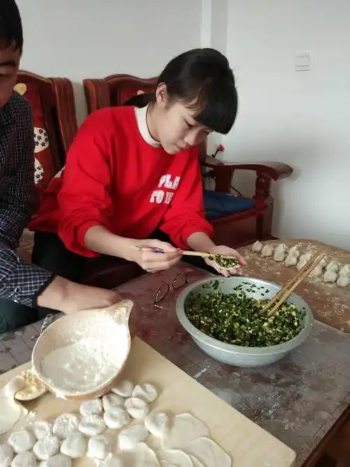 包饺子