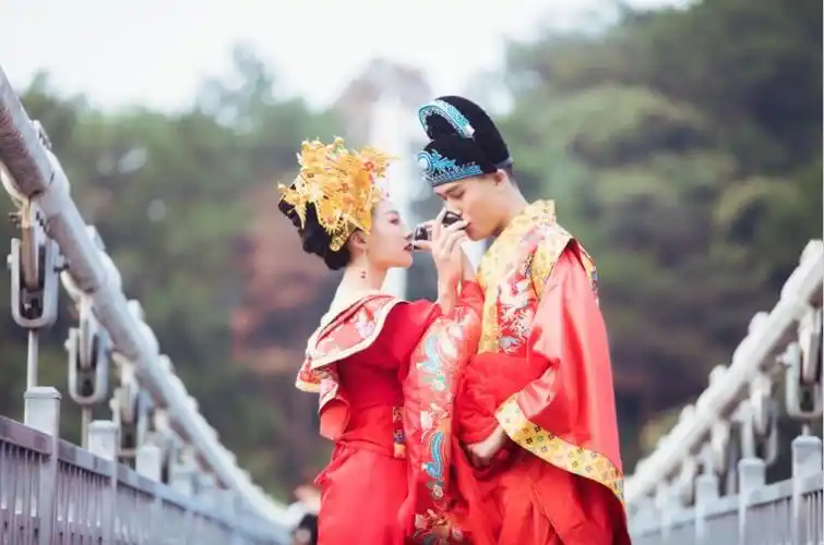 船艄扶琴奏佳音!_牛郎织女