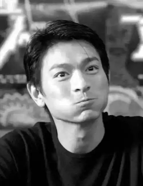 刘德华近照曝光,快60岁的男人还能保持这种状态,真的不多了_歌迷_演艺