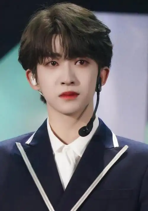 创造营4刘宇:与生俱来的气质太赞了