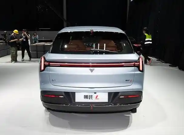 售价14万元起,哪吒l纯电版开启预售!产品力如何?_搜狐汽车_搜狐网