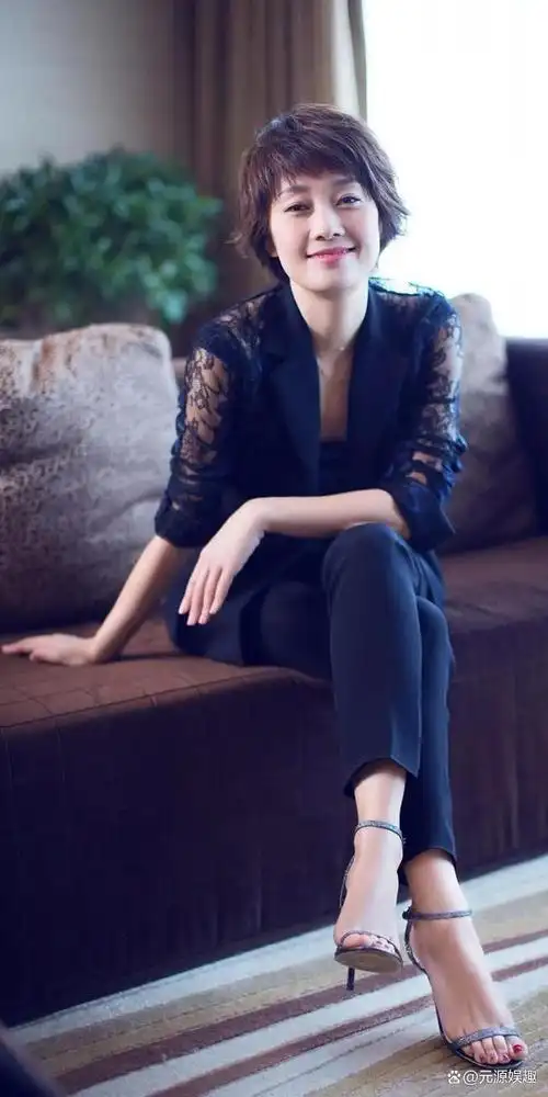 她就是马伊琍,一个在演艺事业上不断突破自我,生活中独立自信的女性.