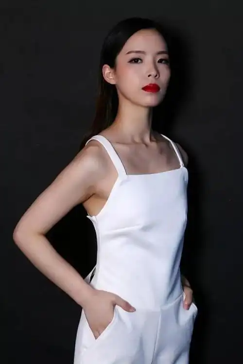 全重庆崽儿,"寻找西西妹"投票正式启动,万元大奖冲击由你们决定!