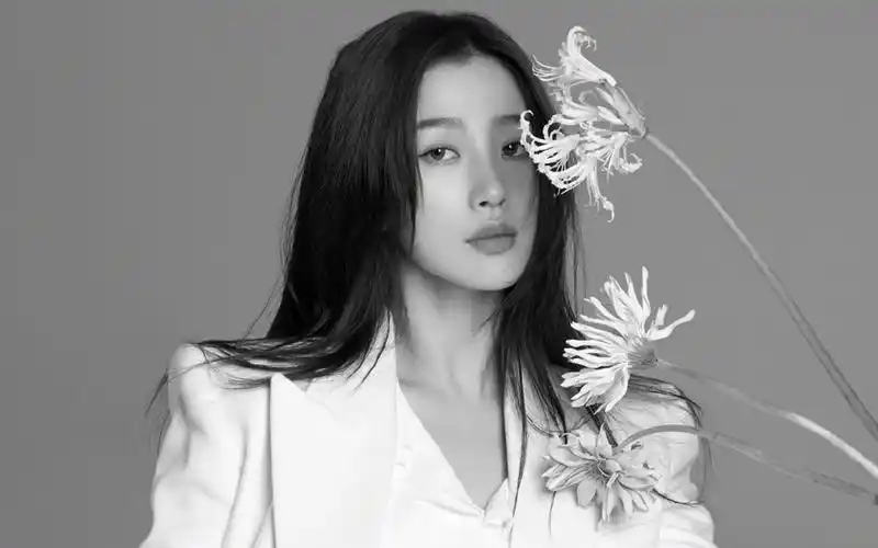 虞书欣时尚写真图片桌面壁纸