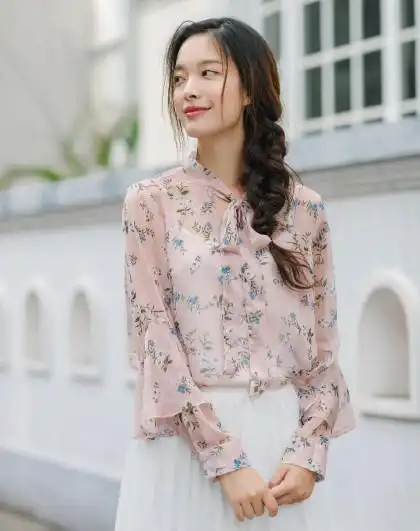 2018秋装新款蝴蝶结飘带荷叶边长袖碎花衬衫女印花衬衣两件套