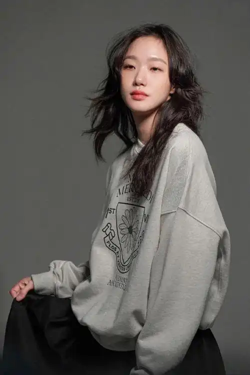 金高银的独特魅力:单眼皮美.@剧样年华的电影的动态