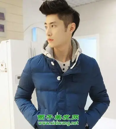 头型尖的男生短发发型 让尖头变圆润