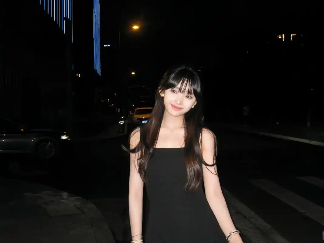 蜕变成蝶.#许梦圆##许清雅