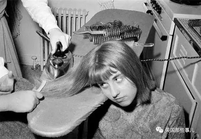 这波老照片简直大开眼界|面膜|胸衣|吹风机|烫发|染发_网易订阅