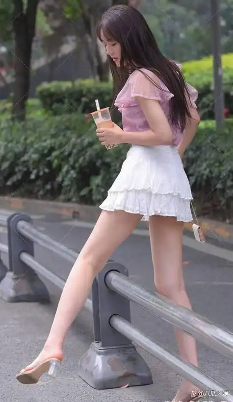 疑云重重!女人穿裙子约会的真实动机令人困惑