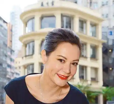 50岁香港名媛富三代再婚,女强人为63岁老公卖公司退休_雷怡晖