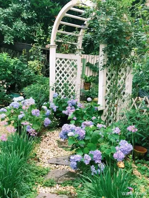 100㎡一楼庭院,diy打造杂货风"私家小花园",太好看啦!