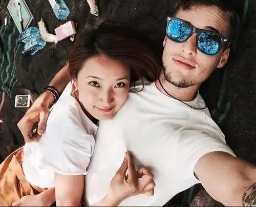 许婧和外籍男友